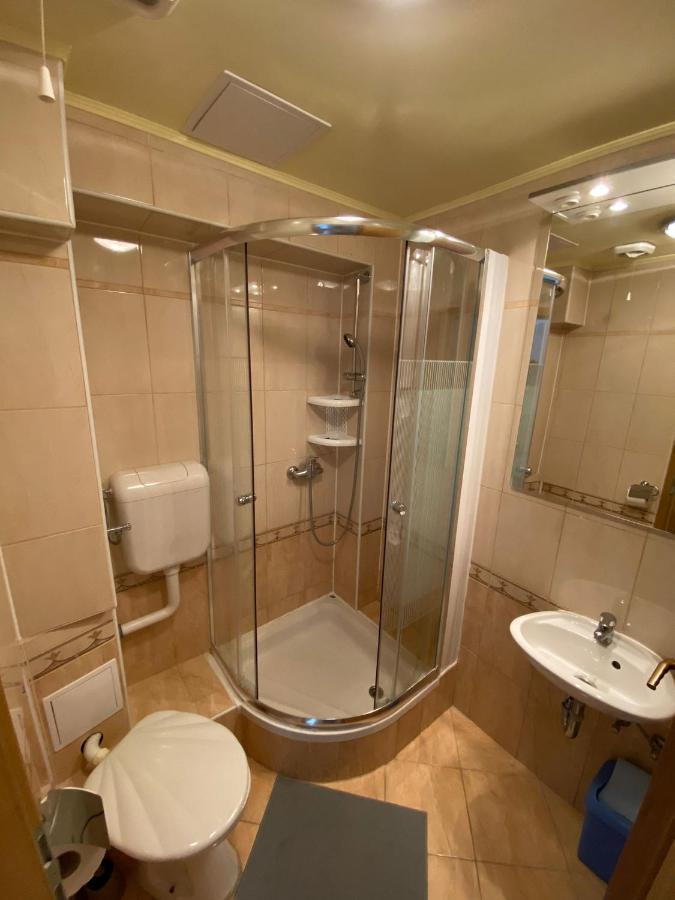 Apartments Mara Orebić Extérieur photo