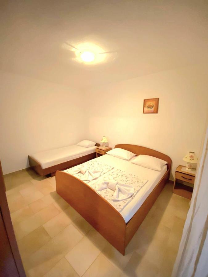 Apartments Mara Orebić Extérieur photo