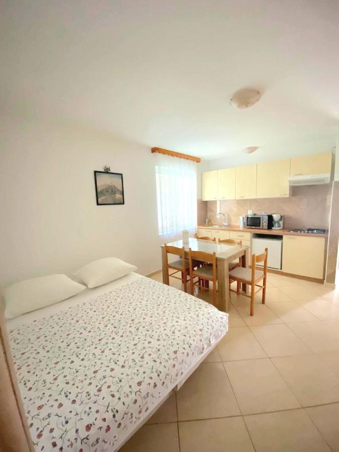 Apartments Mara Orebić Extérieur photo