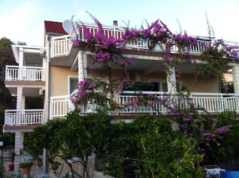 Apartments Mara Orebić Extérieur photo